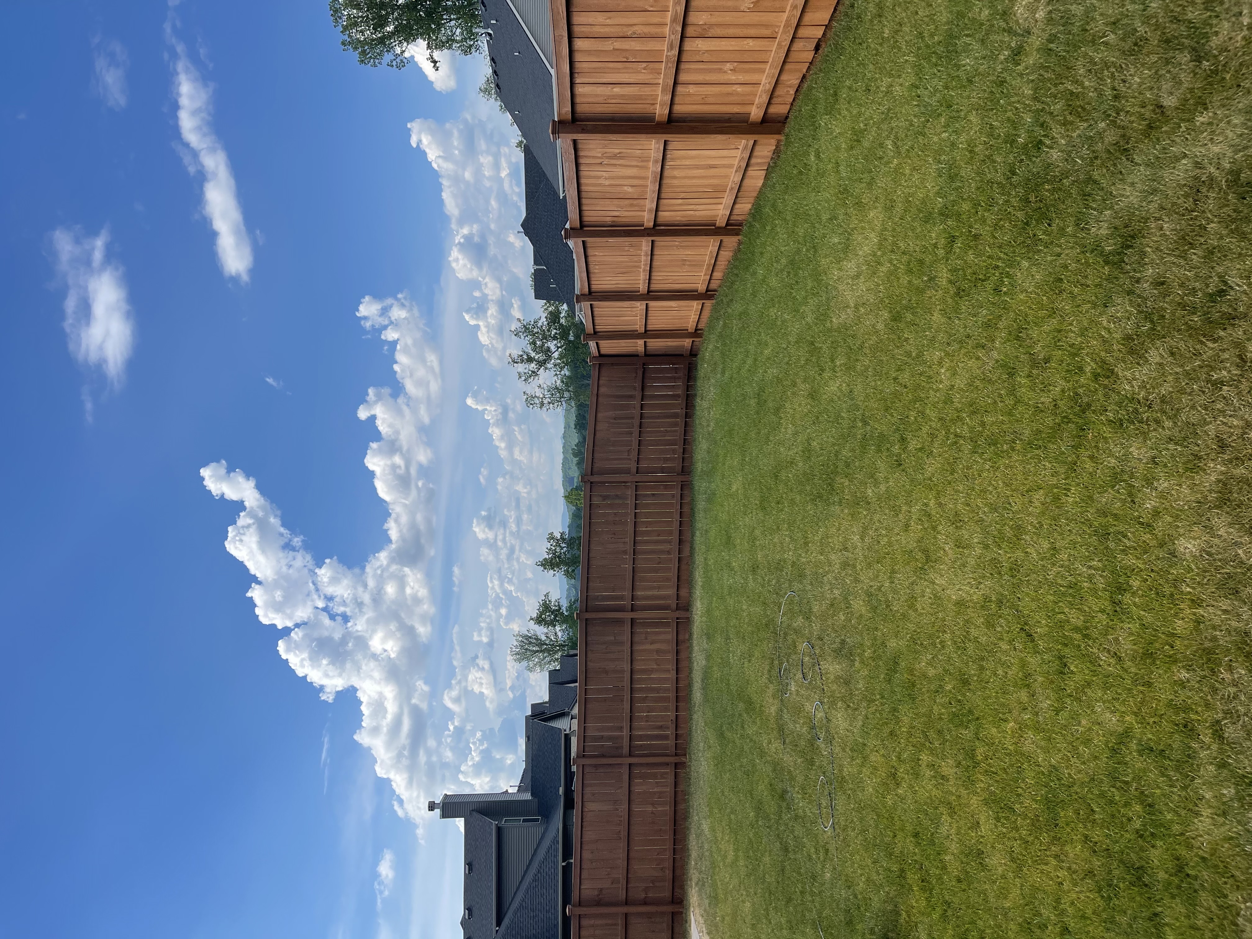 What Are the Benefits of Professional Fence Staining?